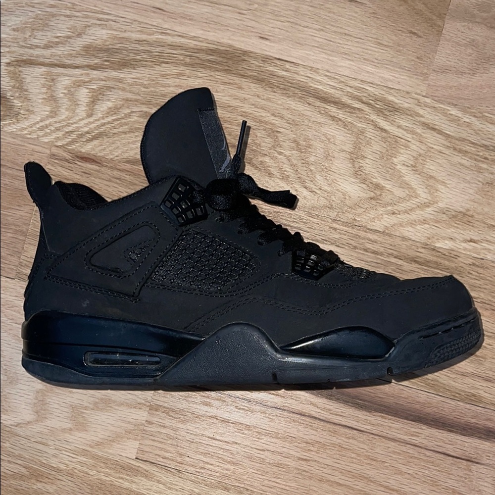 Jordan 4 Black Cat
